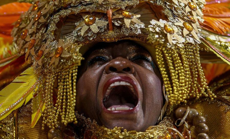 El desfile del Carnaval en Sao Paulo, Brasil, es uno de los eventos más importantes del país