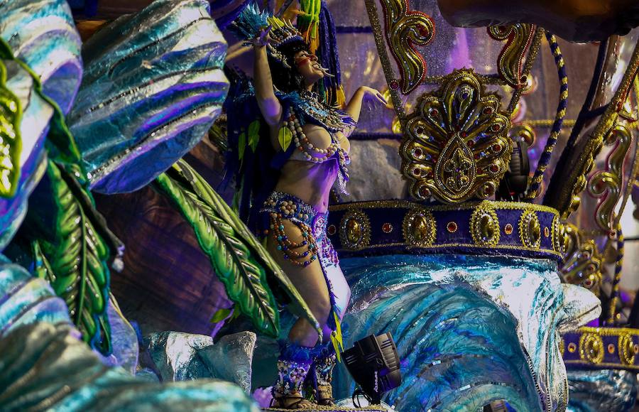 El desfile del Carnaval en Sao Paulo, Brasil, es uno de los eventos más importantes del país