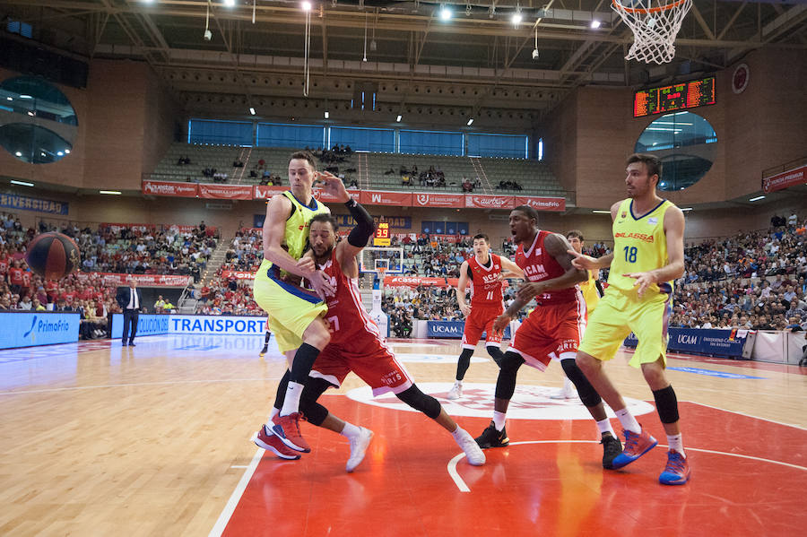 Los de Sito Alonso gana al campeón de la Copa del Rey por un punto en el Palacio de los Deportes