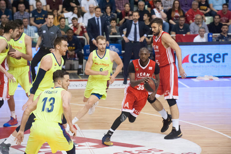 Los de Sito Alonso gana al campeón de la Copa del Rey por un punto en el Palacio de los Deportes