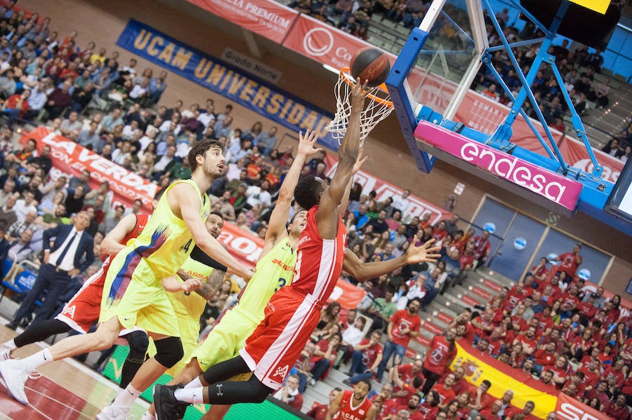 Los de Sito Alonso gana al campeón de la Copa del Rey por un punto en el Palacio de los Deportes