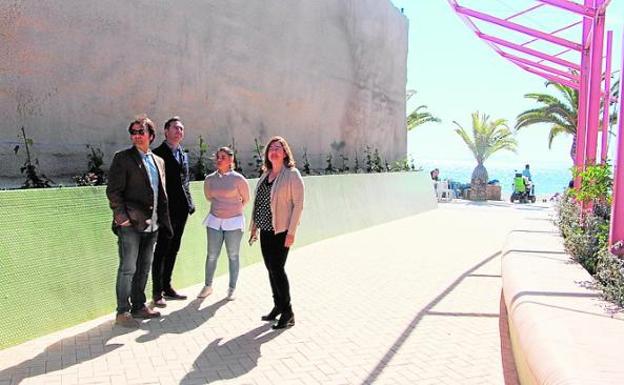 Cerrato, Sánchez, Gaona y la alcaldesa, durante su visita. 