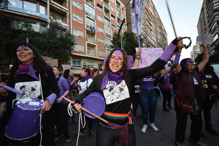 La gran marcha por en el Día Internacional de la Mujer arranca en el centro de Murcia con el recuerdo de la jornada histórica vivida hace ahora un año