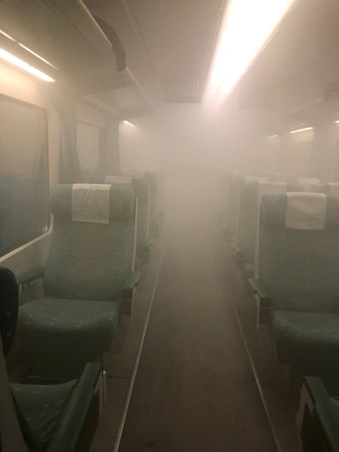 Decenas de vecinos participaron ayer en un simulacro de accidente ferroviario