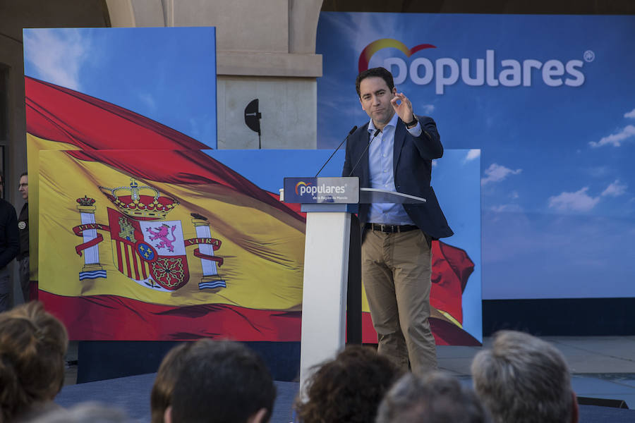 «No van a encontrar aquí a un partido retrógrado, que penaliza ni que legisla en contra de la mayoría ni que divide a los españoles», asegura el líder del PP en una convención nacional del partido sobre familia e igualdad