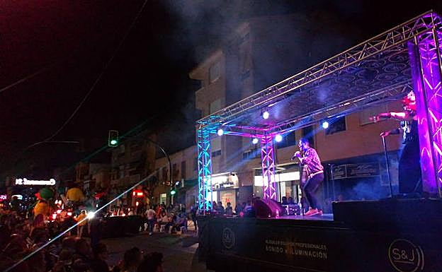 Desfile del carnaval en Llano de Brujas.