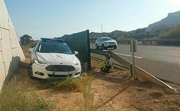 Un radar de tráfico oculto.