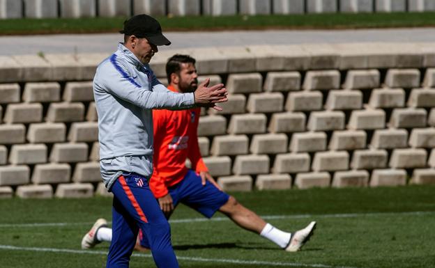 Simeone y Diego Costa, en la sesión posterior a la eliminación de Champions