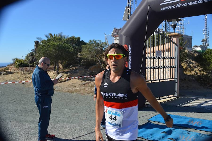 El atleta del Club Triatlón Cartagena completa la prueba en 19:26 minutos, por los 26:04 de la corredora del Cartagena Trail