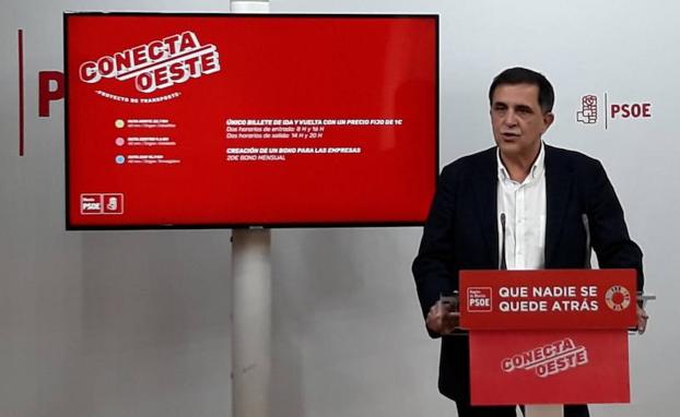 El candidato socialista a la alcaldía de Murcia, José Antonio Serrano, presenta el proyecto para el polígono industrial Oeste de Murcia. 