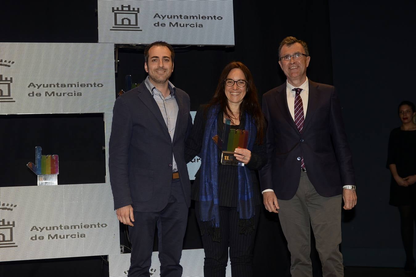 Web asociativa: iesinfantaelena.net | El alcalde de Murcia, José Ballesta, fue el encargado de entregar el premio a los profesores Ginés Pedro Toral y Eva Martínez.