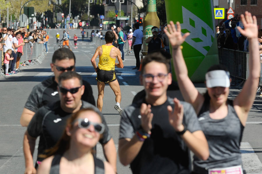 Andrés Mico consigue la victoria en 1 hora y 9 minutos, mientras que Inma Pérez hace una marca de 1 hora y 26 minutos y se lleva la prueba femenina