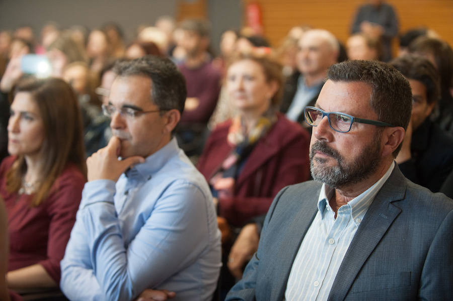 La consejera de Educación entrega 80 placas de reconocimiento a los participantes y 40 trofeos a los centros de excelencia inscritos en el programa desde hace cuatro años