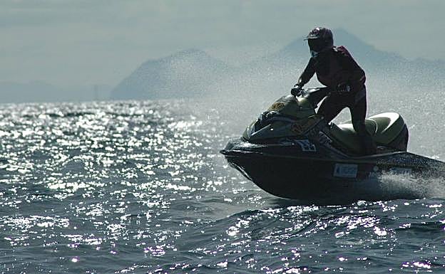 Moto de agua en una competición.