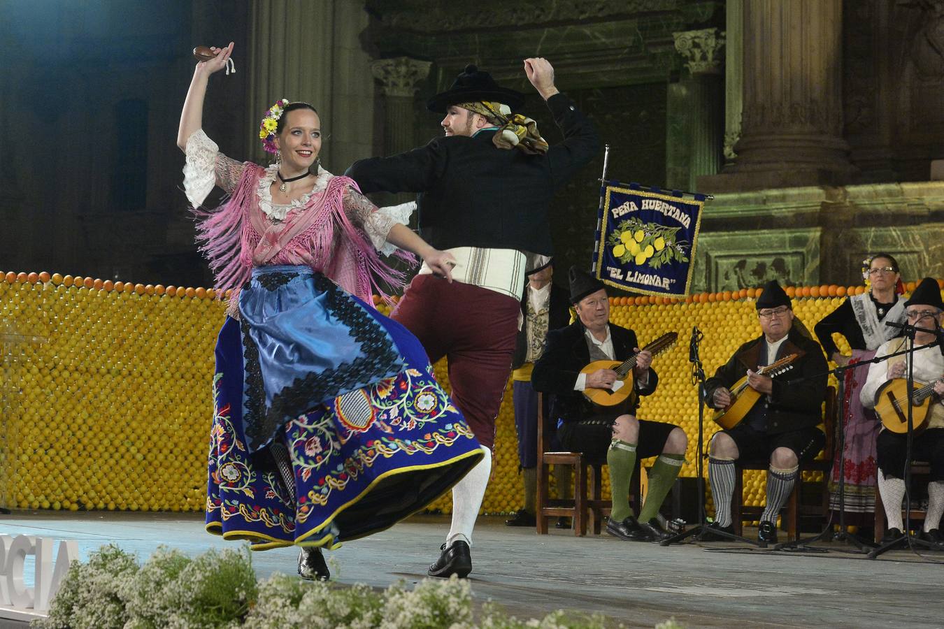 Isabel López, de la peña El Mortero, ha sido elegida Reina de la Huerta. Candela Sánchez, de El Ciazo de Torreagüera, gana el título de Reina Infantil