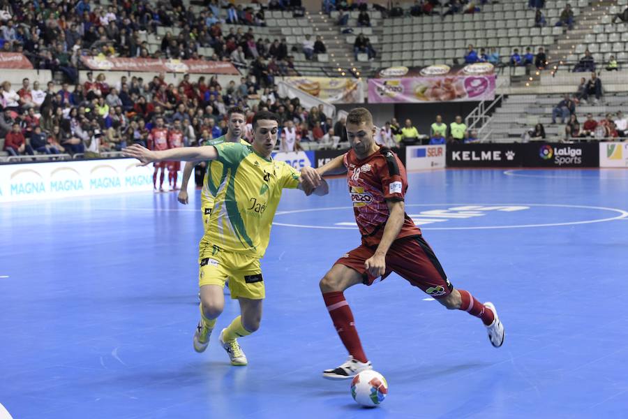 Los murcianos acumulan 18 partidos sin perder mientras que los jienenses ven como se termina su buena dinámica de cuatro encuentros consecutivos haciéndose con el triunfo