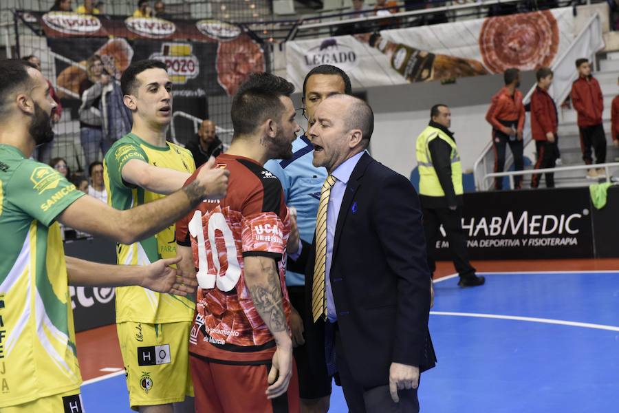 Los murcianos acumulan 18 partidos sin perder mientras que los jienenses ven como se termina su buena dinámica de cuatro encuentros consecutivos haciéndose con el triunfo