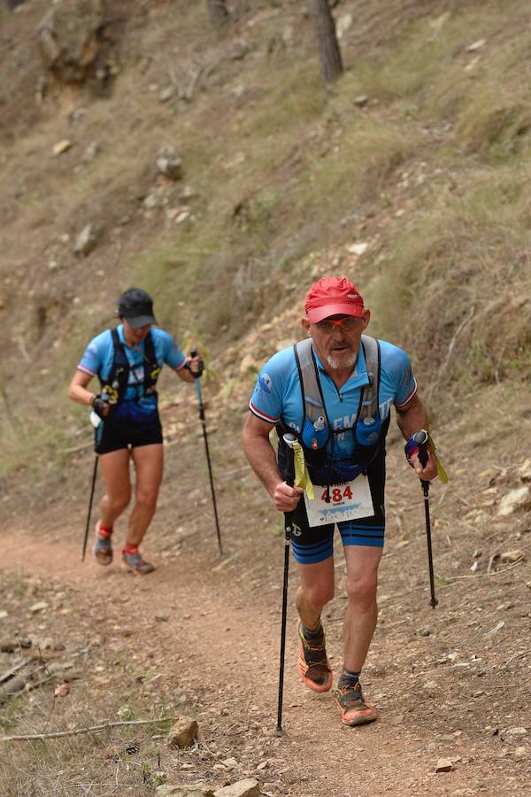 El corredor marroquí asentado en la Region es el más rápido en la prueba de trail running, seguido por el catalán Andreu Simón y el cántabro Borja Fernández