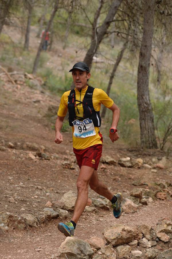 El corredor marroquí asentado en la Region es el más rápido en la prueba de trail running, seguido por el catalán Andreu Simón y el cántabro Borja Fernández