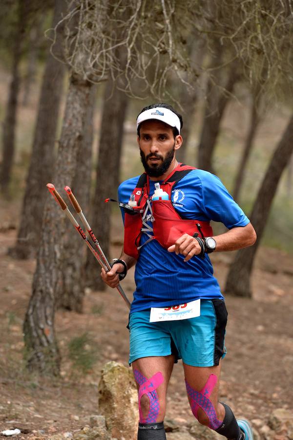 El corredor marroquí asentado en la Region es el más rápido en la prueba de trail running, seguido por el catalán Andreu Simón y el cántabro Borja Fernández