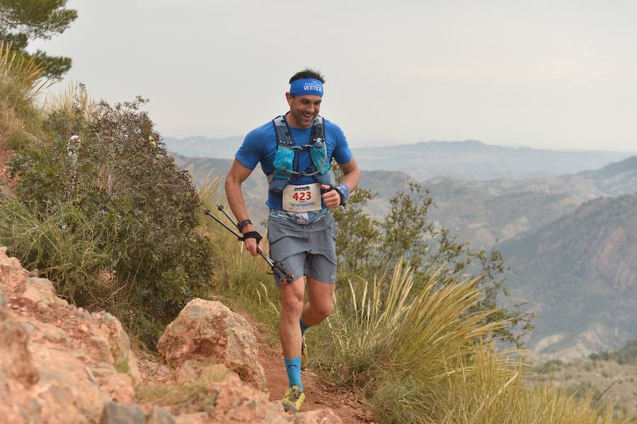 El corredor marroquí asentado en la Region es el más rápido en la prueba de trail running, seguido por el catalán Andreu Simón y el cántabro Borja Fernández