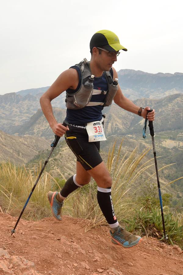 El corredor marroquí asentado en la Region es el más rápido en la prueba de trail running, seguido por el catalán Andreu Simón y el cántabro Borja Fernández