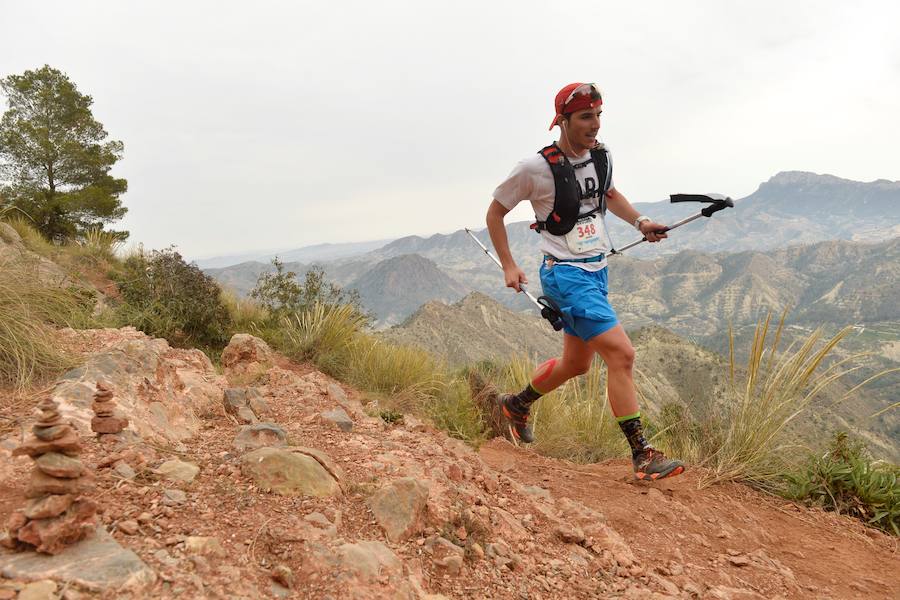 El corredor marroquí asentado en la Region es el más rápido en la prueba de trail running, seguido por el catalán Andreu Simón y el cántabro Borja Fernández