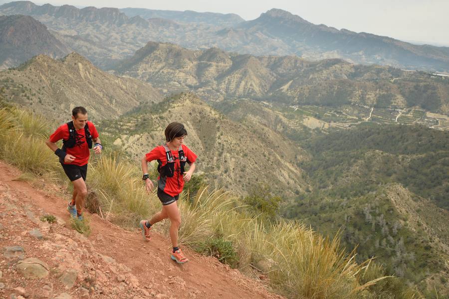 El corredor marroquí asentado en la Region es el más rápido en la prueba de trail running, seguido por el catalán Andreu Simón y el cántabro Borja Fernández