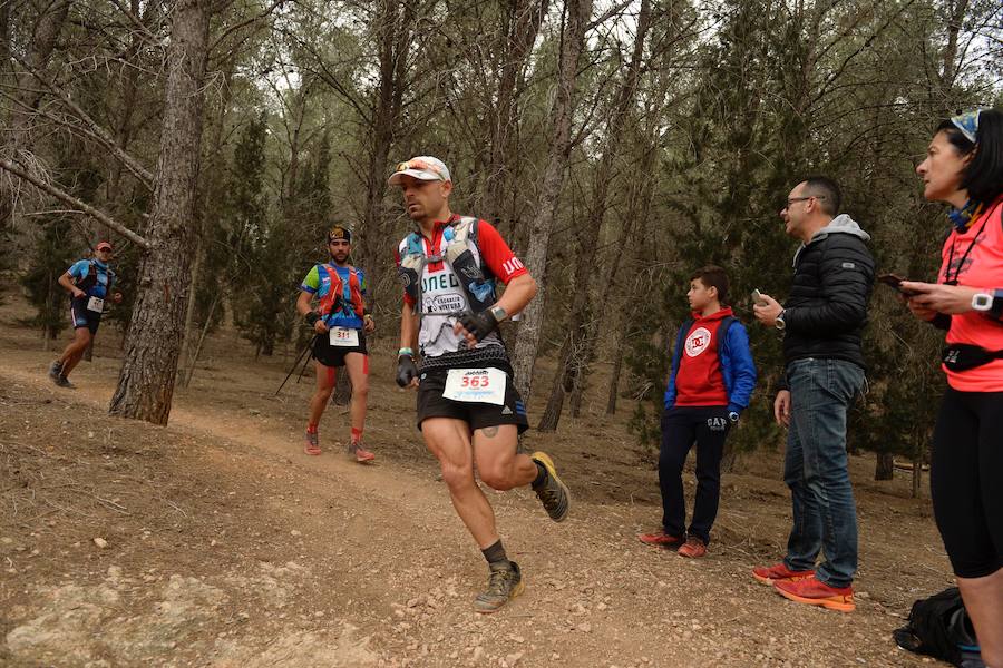 El corredor marroquí asentado en la Region es el más rápido en la prueba de trail running, seguido por el catalán Andreu Simón y el cántabro Borja Fernández