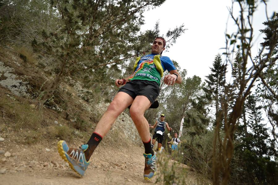 El corredor marroquí asentado en la Region es el más rápido en la prueba de trail running, seguido por el catalán Andreu Simón y el cántabro Borja Fernández