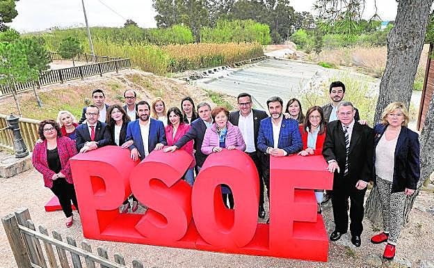 Candidatos socialistas al Congreso y al Senado, en el mirador de La Contraparada. 