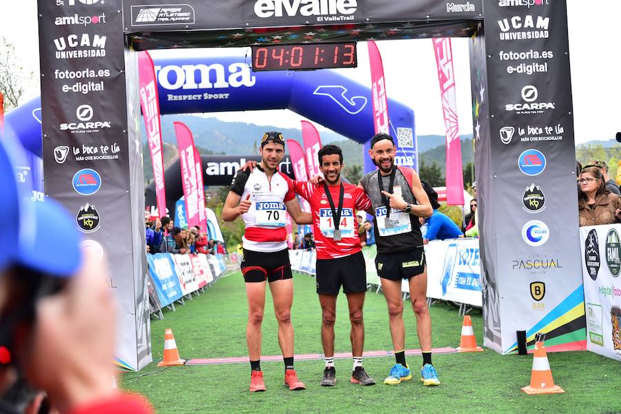 El corredor marroquí asentado en la Region es el más rápido en la prueba de trail running, seguido por el catalán Andreu Simón y el cántabro Borja Fernández