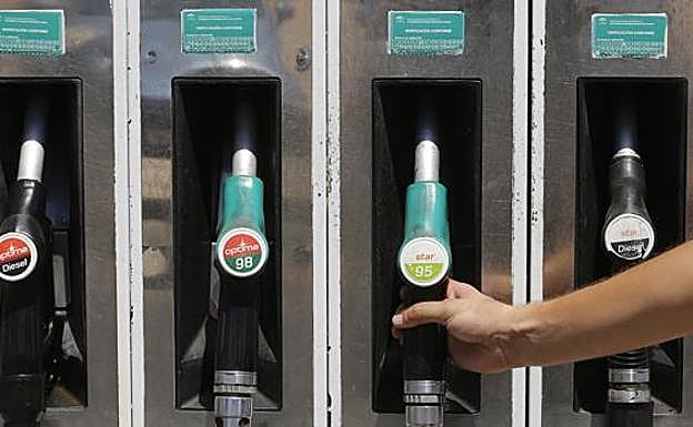 Las gasolinas se encarecen un 8% en lo que va de año por la reforma del impuesto