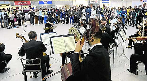 Melodías de Mozart al aterrizar