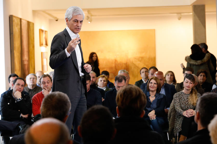El secretario general del PP, Teodoro García, afirmó este domingo que su partido «llevará a las Cortes Generales un Pacto Nacional del Agua que garantice el suministro para todos»
