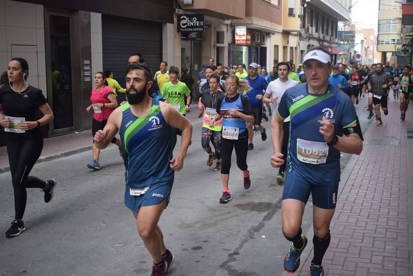 El atleta del Inassa Premium se lleva la prueba con un tiempo de 34:11 minutos, mientras que la corredora del Grupo Alcaraz hace una marca de 44:18