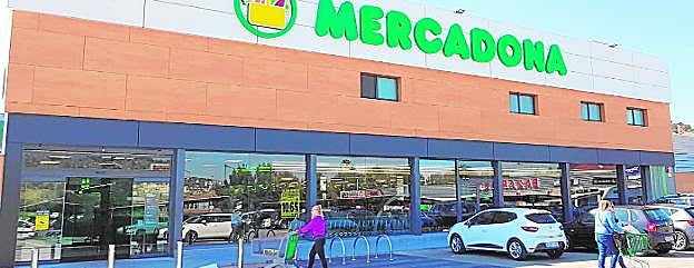 Fachada del supermercado de Mercadona en Montepinar. Mercadona