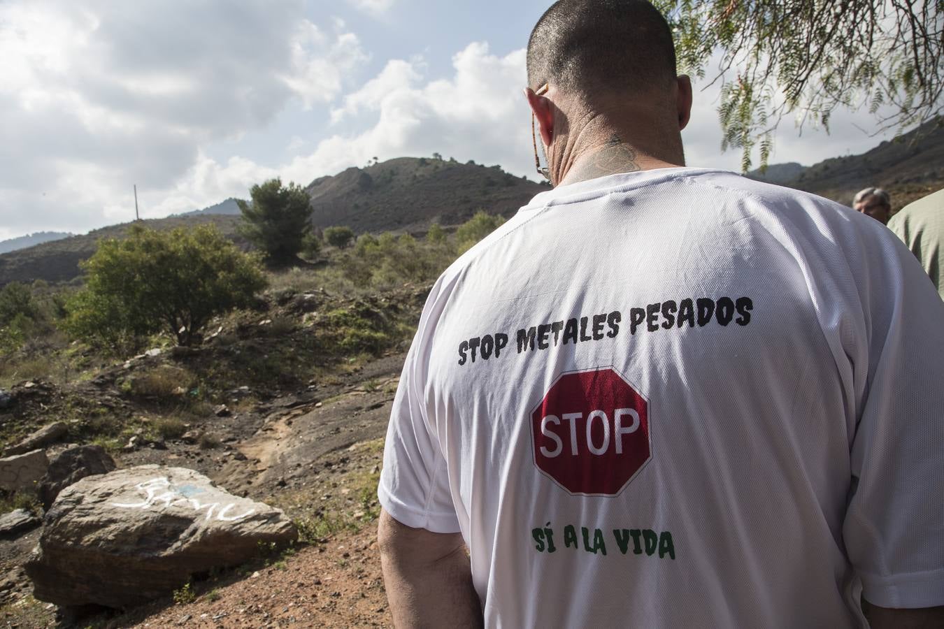 La portavoz adjunta de Unidas Podemos en el Congreso, Ione Belarra, visitó ayer Llano del Beal.