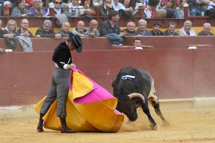 El festival de la AECC celebra su XXV edición con un gran espectáculo. Trece orejas y tres rabos en un festejo de alto nivel artístico