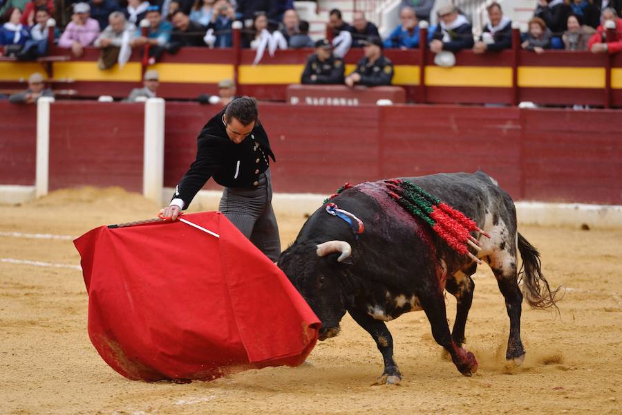 El festival de la AECC celebra su XXV edición con un gran espectáculo. Trece orejas y tres rabos en un festejo de alto nivel artístico