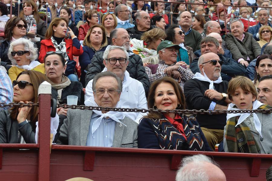 El festival de la AECC celebra su XXV edición con un gran espectáculo. Trece orejas y tres rabos en un festejo de alto nivel artístico