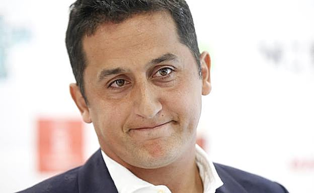 El tenista Nico Almagro, emocionado, anuncia su retirada en el Murcia Club de Tenis.