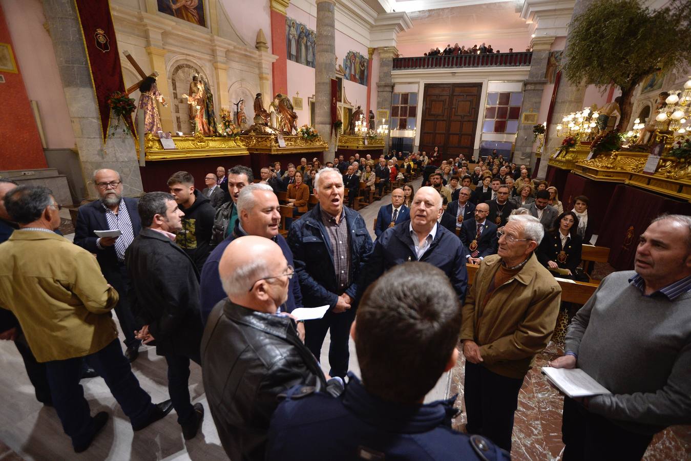 La Cofradía del Santísimo Cristo del Perdón recuperó este martes una antigua tradición que no se celebraba desde hace ocho décadas