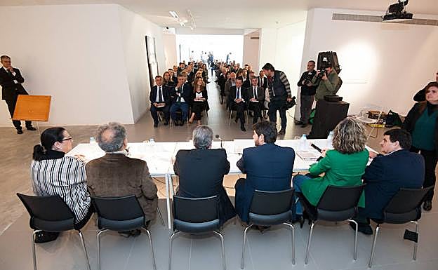 Imagen de la asamblea anual de Apoexpa.