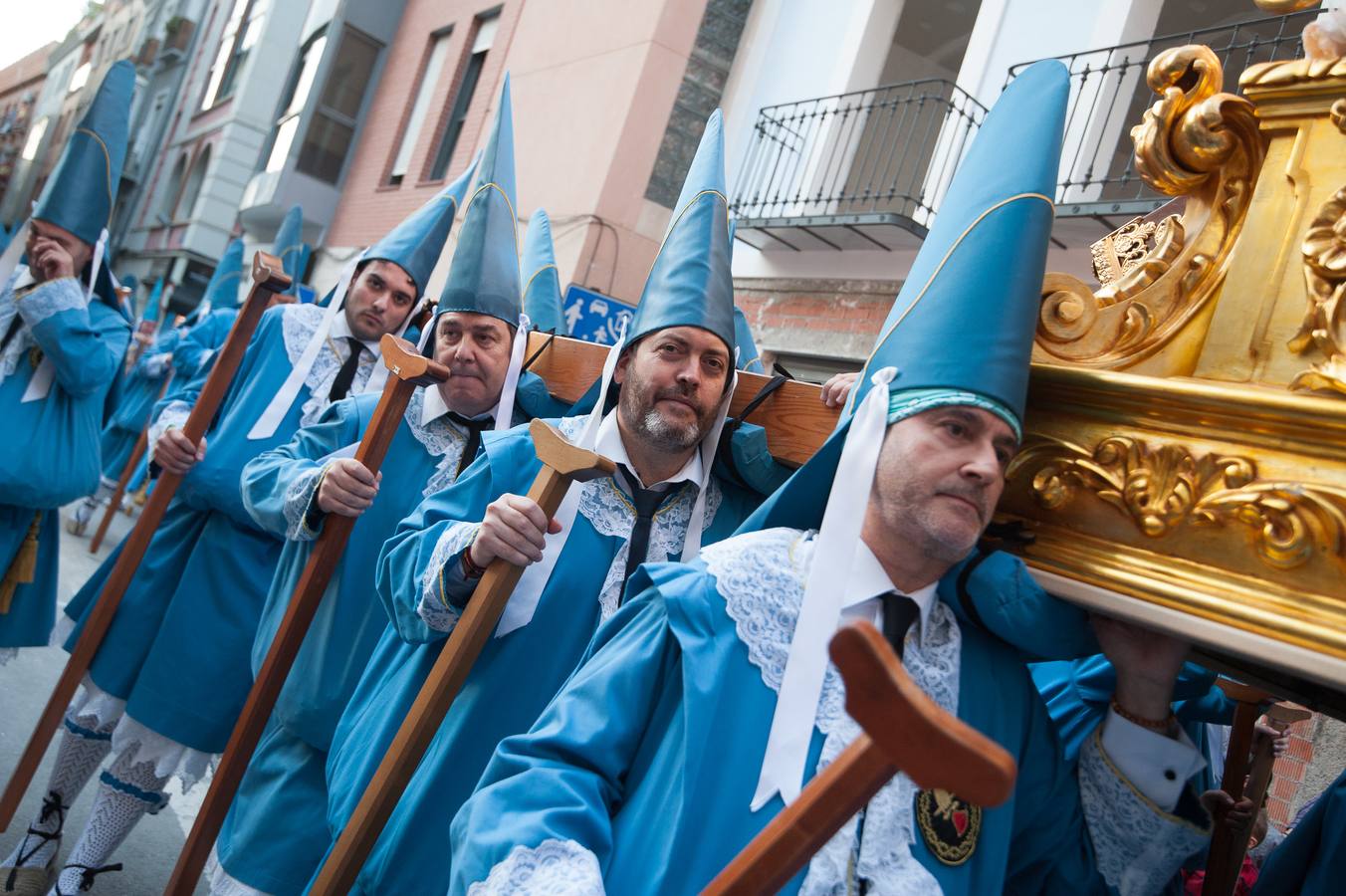 El paso de La Flagelación celebró su 25 aniversario en un desfile que cuajó de espectadores las calles más nazarenas