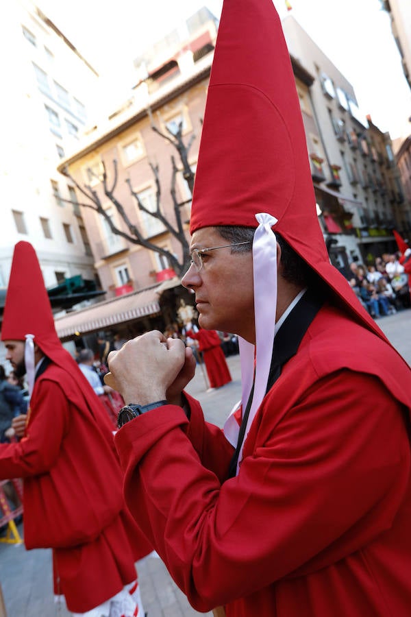 El cortejo devuelve a las calles más nazarenas de Murcia la devoción por el rigor y las tradiciones huertanas