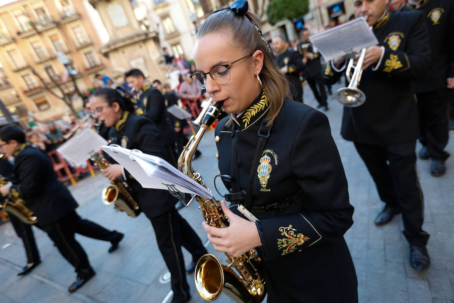 El cortejo devuelve a las calles más nazarenas de Murcia la devoción por el rigor y las tradiciones huertanas