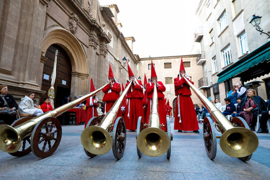 El cortejo devuelve a las calles más nazarenas de Murcia la devoción por el rigor y las tradiciones huertanas