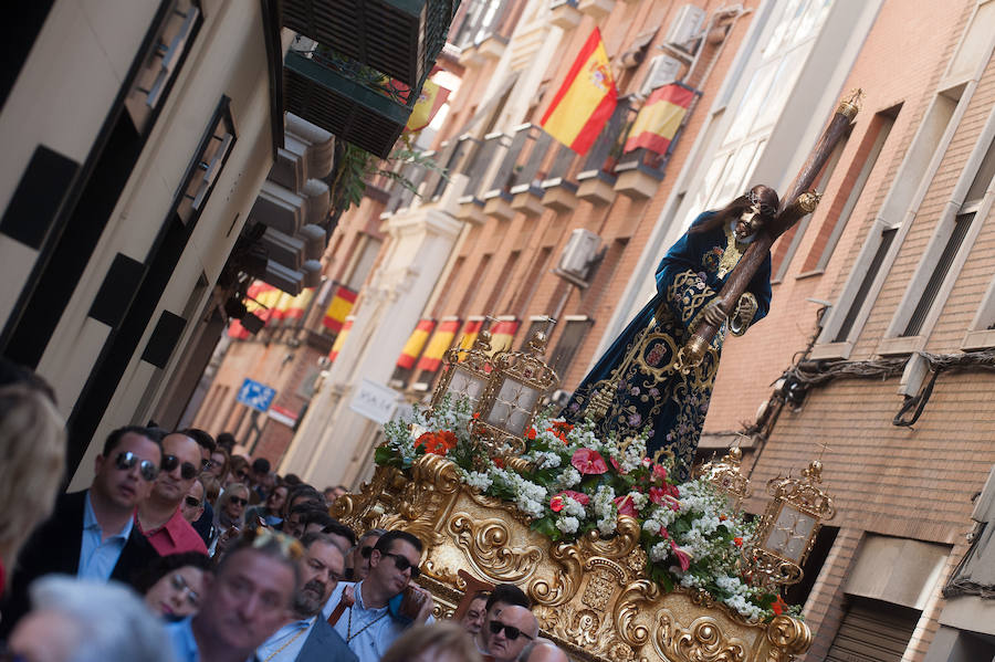 Este domingo se realizó la bendición de Las Palmas en multitud de iglesias murcianas y en la capital se trasladó el Gran Poder al convento de las Capuchinas