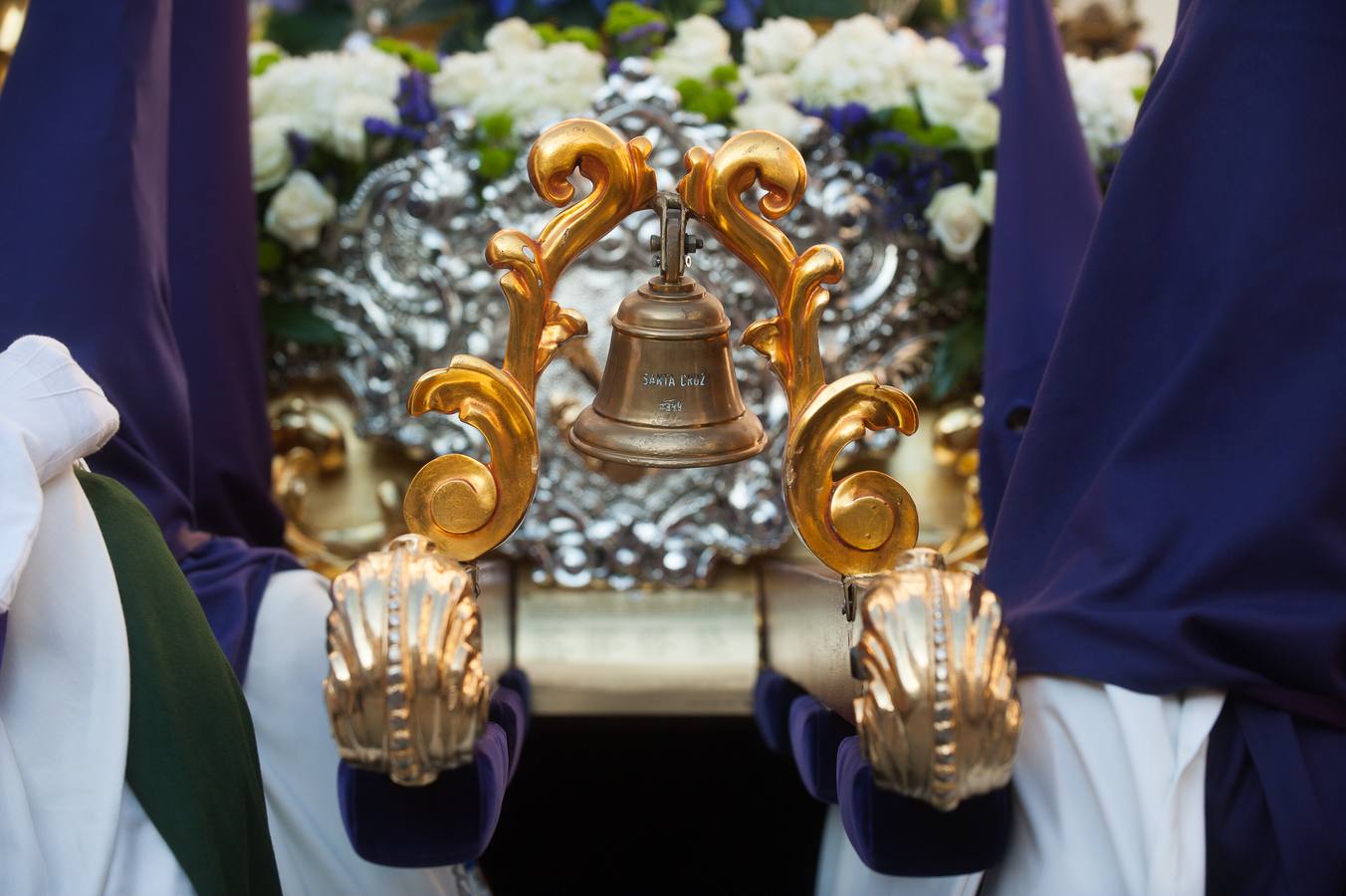 El Cristo de la Salud y el Señor del Rescate inundan de fervor el itinerario más nazareno.